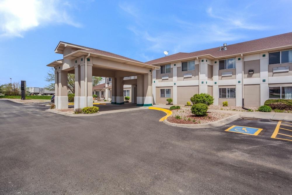Quality Inn & Suites West Omaha - Ne Linclon Exterior foto