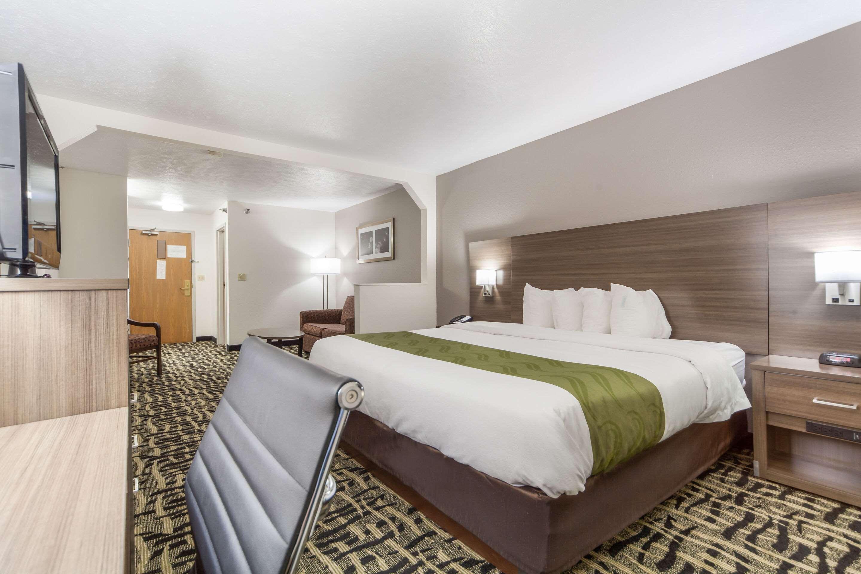 Quality Inn & Suites West Omaha - Ne Linclon Exterior foto